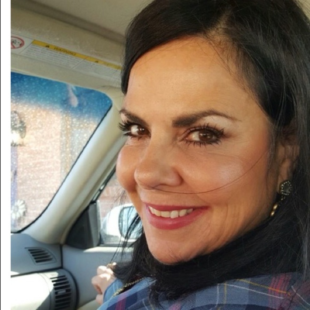 Meet your Posher, Marisa